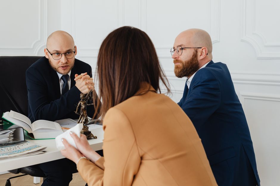 Free Lawyer Consultations: Prepare, Compare, and Hire With Clarity